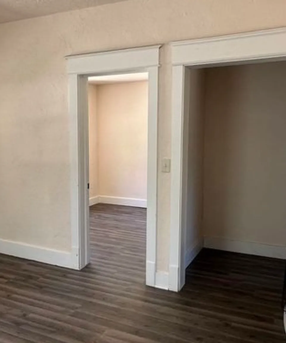 3 bed, 993 sqft, $950 — Photo 4