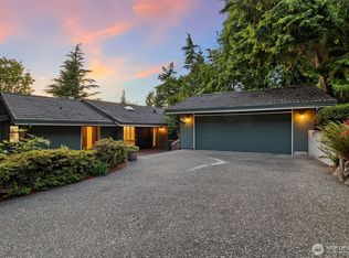 6112 W Mercer Way, Mercer Island, WA 98040