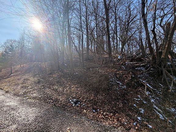 4th image of 9246 Summit Rd