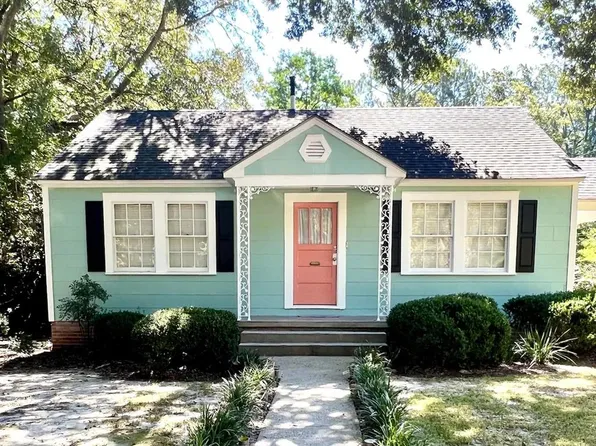 2503 Old Bay Springs Rd, Laurel, MS 39440