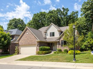 29893 Trailwood Dr, Warren, MI 48092