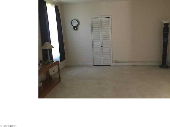 4th image of 2336 E 39th St