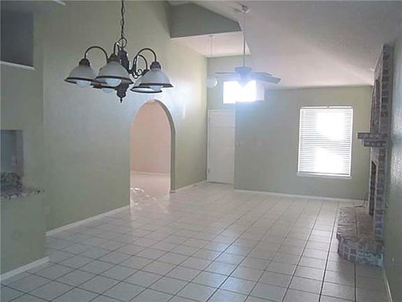 3rd image of 231 Cutlass Dr