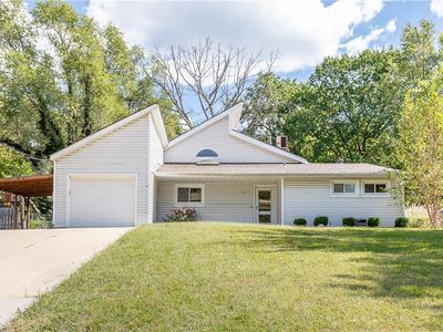 5315 Hardy St, Overland Park, KS, 66202
