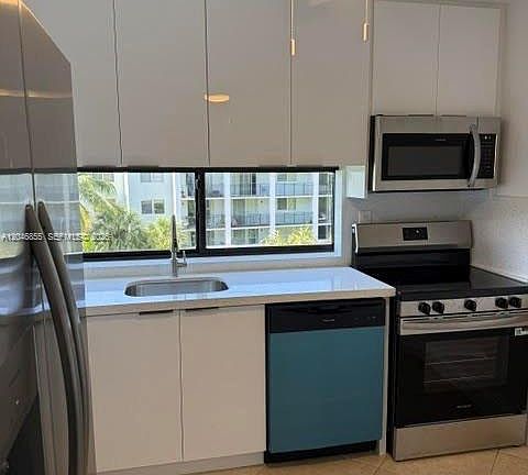 2nd image of 17021 N Bay Rd APT 509