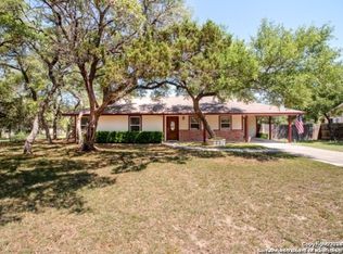 274 Starvation Hill Ln, Pipe Creek, TX 78063