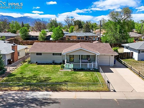 4th image of 212 Rose Dr