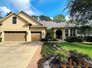 617 Majestic Oak Dr, Apopka, FL 32712