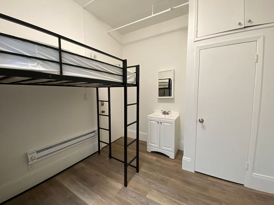 1st image of 124 Waverly Pl APT 306