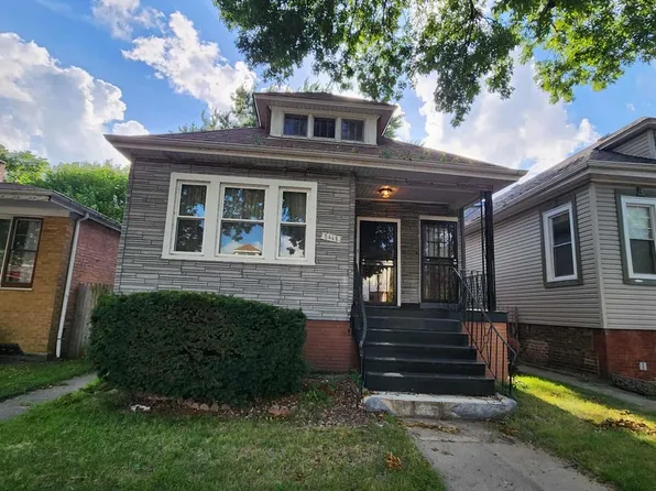 8448 S Essex Ave, Chicago, IL 60617