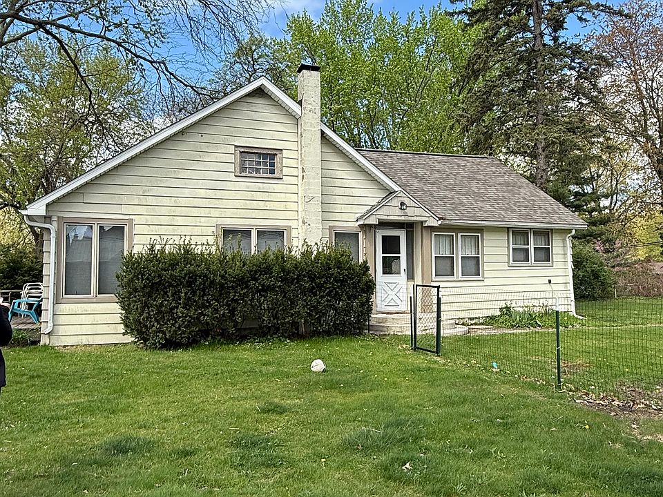 1st image of 10099 Woodlawn Dr