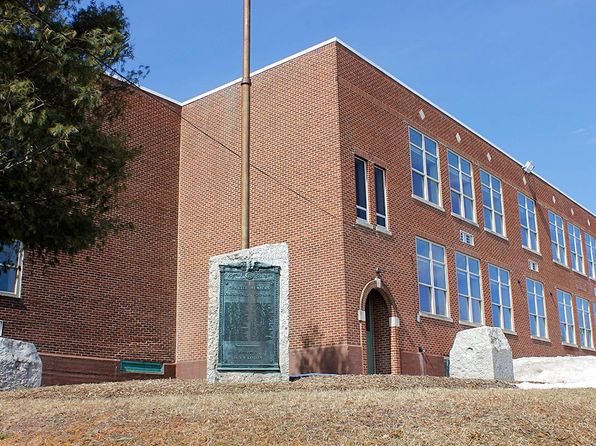 200 Academy St APT 206