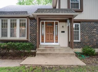 10103 W 97th Ter, Overland Park, KS 66212