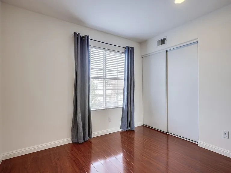 14656 Acacia St — Photo 47