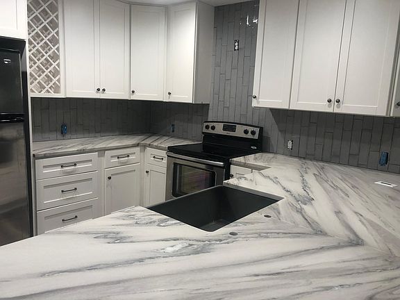 2nd image of 604 Highcrest Dr Unit 412