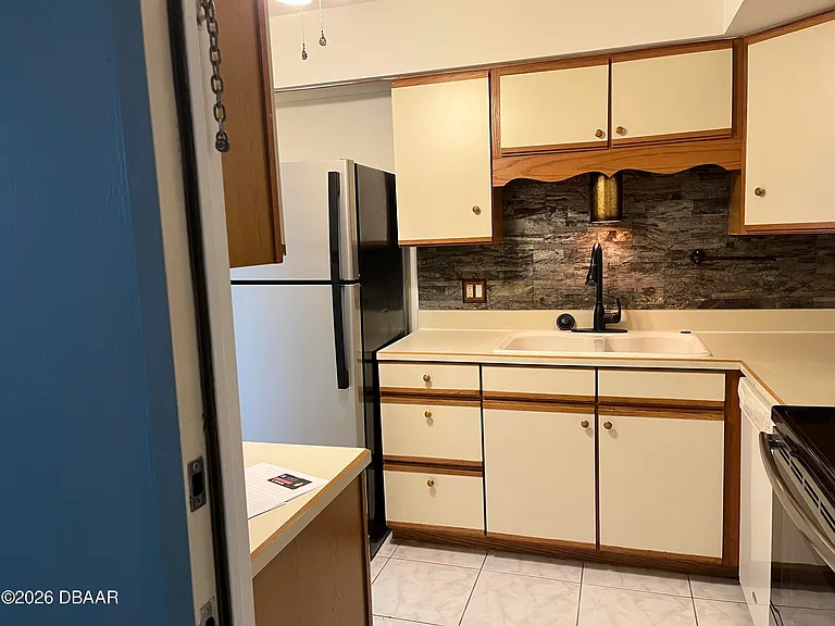 1224 S Peninsula Dr #401 — Photo 14