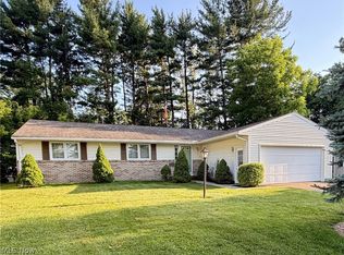 152 Meadow Dr, Elyria, OH 44035