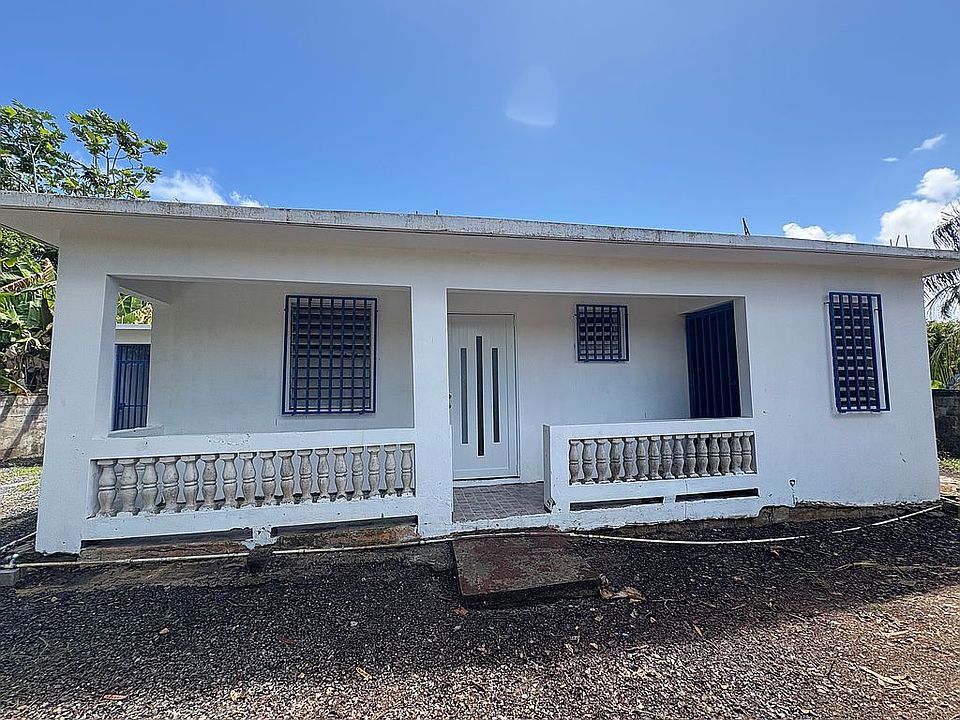 2nd image of 32D Calle Central