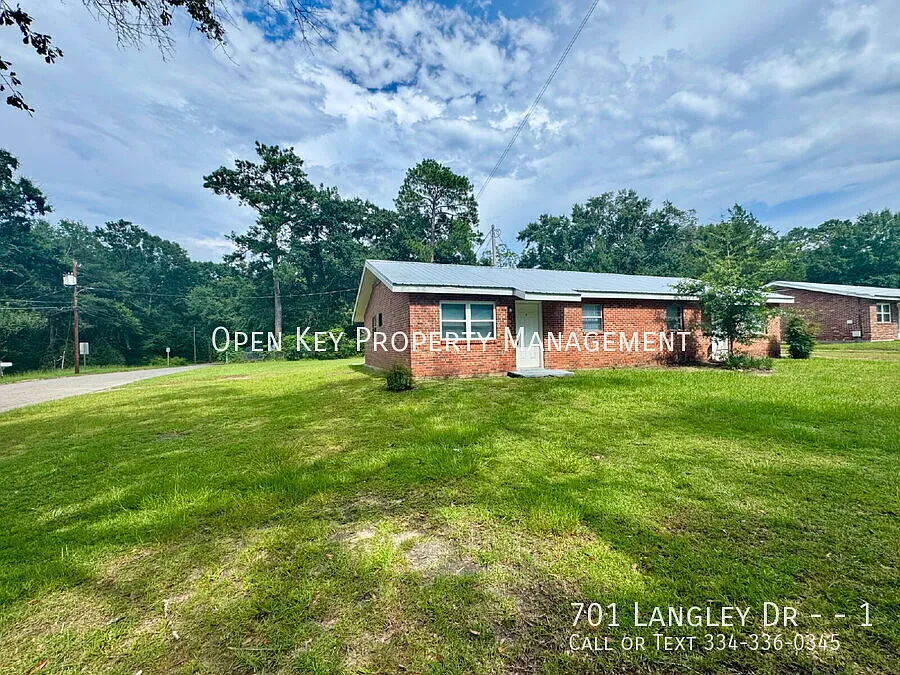 701 Langley Dr #1