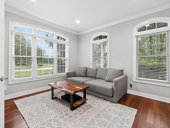 4th image of 2784 Silverleaf Dr