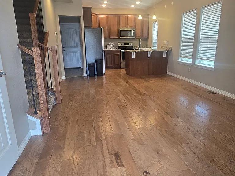 2421 Ridge Top Dr #5 — Photo 3