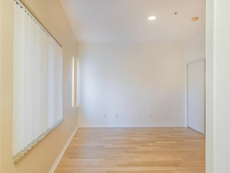 7th Street bedroom