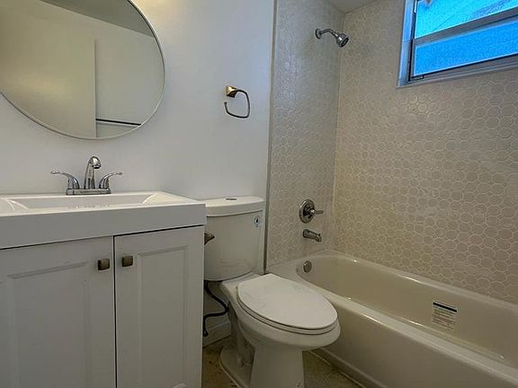 3rd image of 1545 NW 8th Ave APT 201