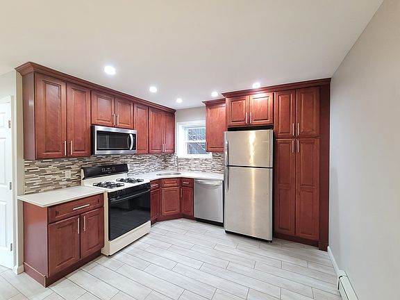 2nd image of 2066 48th St #1
