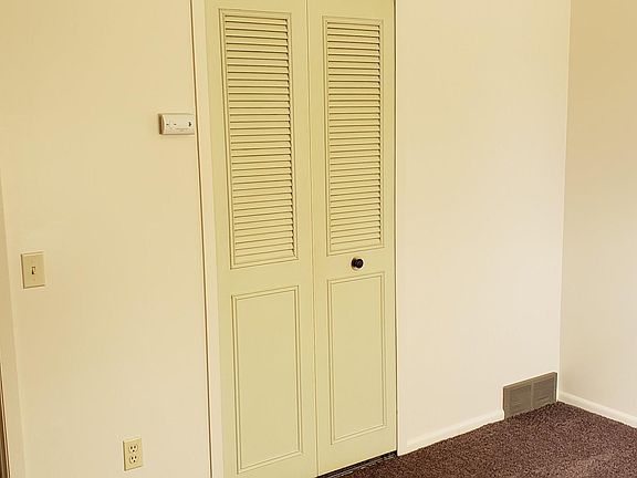 2nd image of 6166 Normandy Dr APT 8