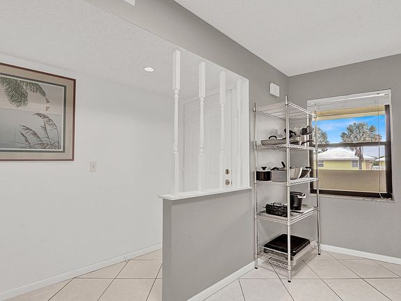 4th image of 115 Bamboo Road #205