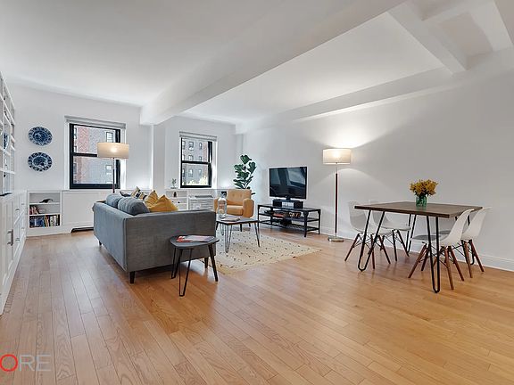 2nd image of 2166 Broadway APT 4B