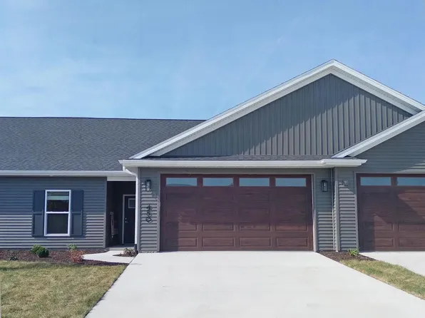 450 N 3rd St, Eldridge, IA 52748