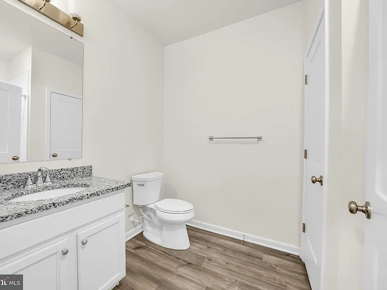 228 Park Ln — Photo 12