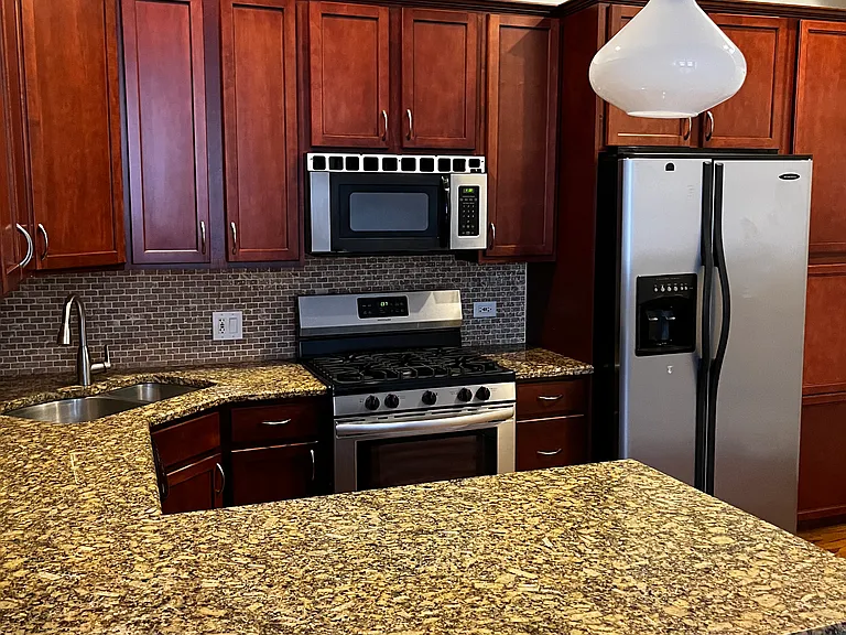 1378 N Wolcott Ave #1A — Photo 7