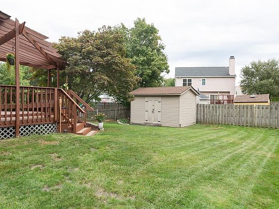 3rd image of 4425 S Meadow Ln