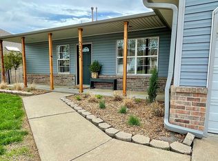 2325 SW Quail Run Dr, Claremore, OK 74019