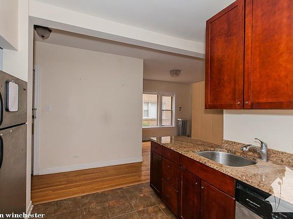5th image of 4700 N Winchester Ave #1326