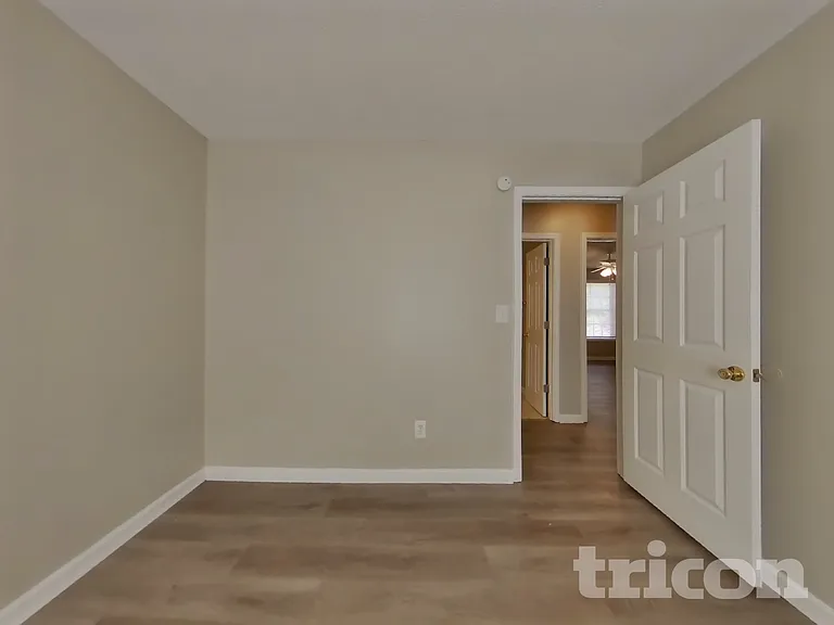 621 Southern Trace Xing — Photo 10