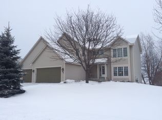 1451 Surrey Ln, Woodbury, MN 55125