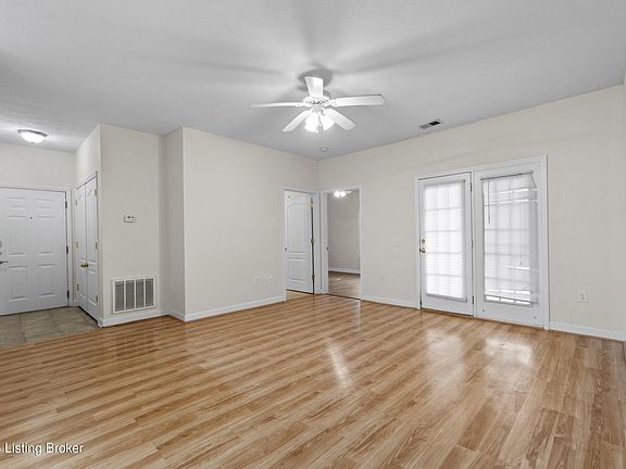 3rd image of 7309 Saint Andrews Woods Cir APT 105
