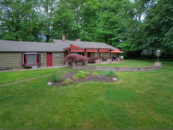 2nd image of 29449 Pike Dr