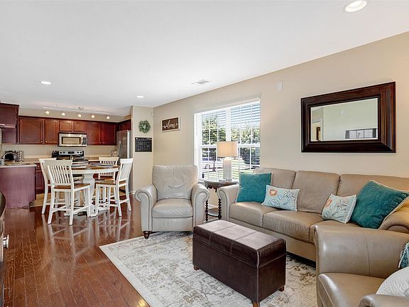 5th image of 2848 Mossy Oaks Ln
