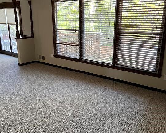 5th image of 7305 Sterling Ave