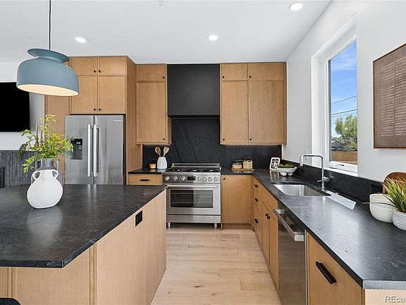 5th image of 6594 Quitman Court