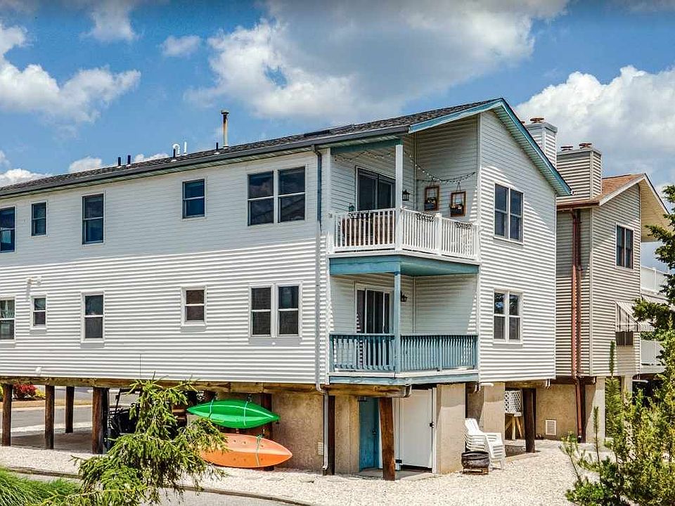 1st image of 4 Safe Harbor Dr #2