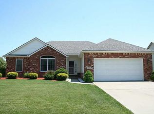 1101 Vieth Dr, Oregon, OH 43616