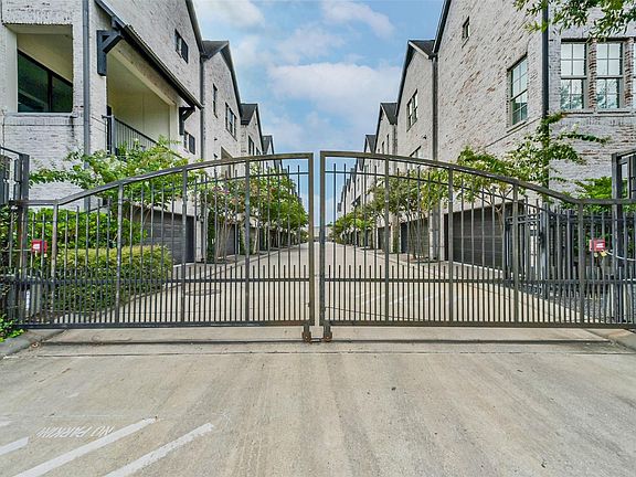 3rd image of 4019 University Grove St