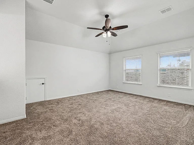 1080 Canuela Way — Photo 27