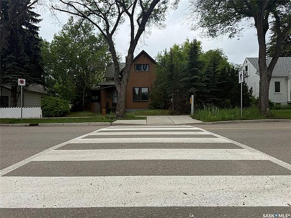 4th image of 1320 Lorne AVENUE