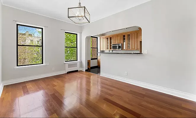 Rented by REAL New York | media 19